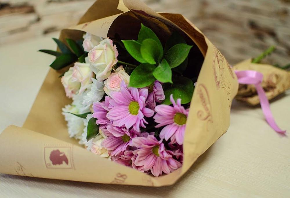 Букет цветов из: Розы и Хризантемы в Геймановской