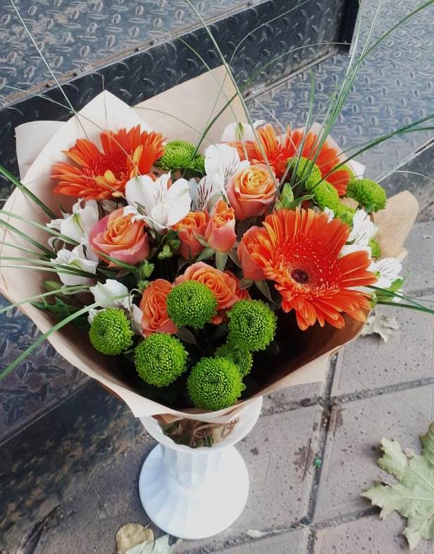 Букет цветов из: Герберы, Хризантемы, Альстромерии и Розы в Геймановской