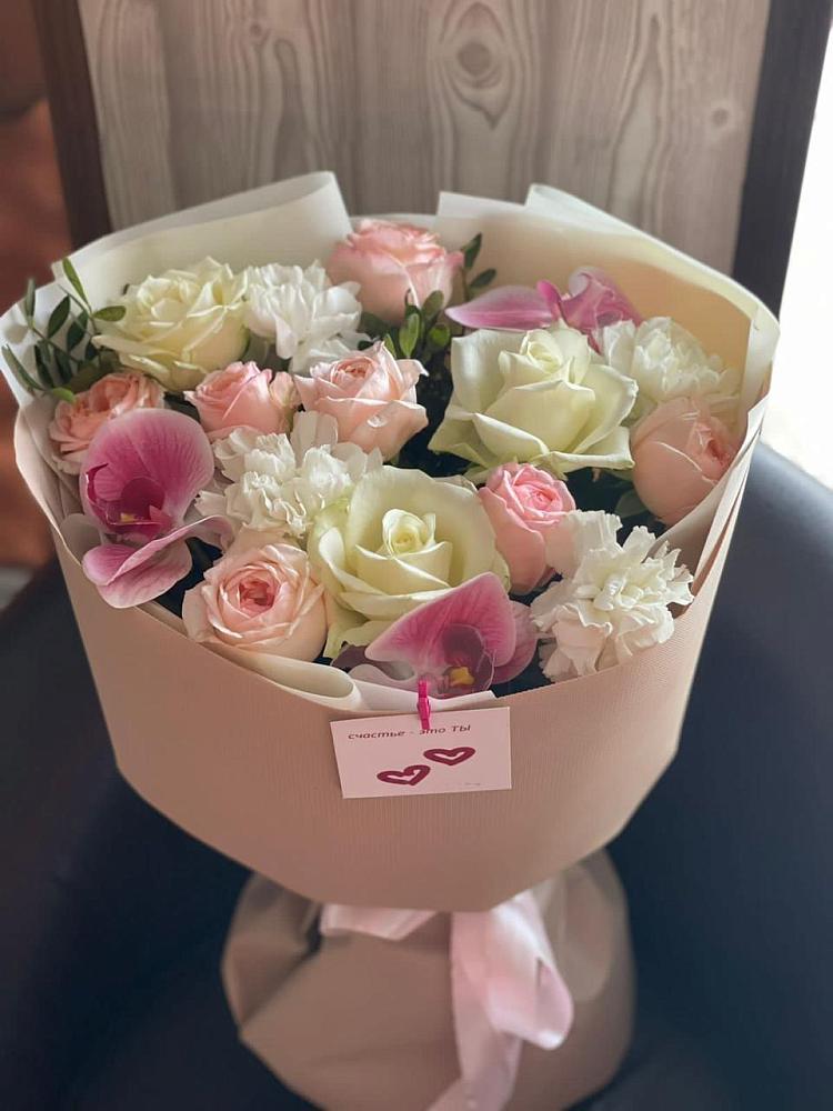 Букет цветов из: Орхидеи, Розы и Гвоздики в Геймановской