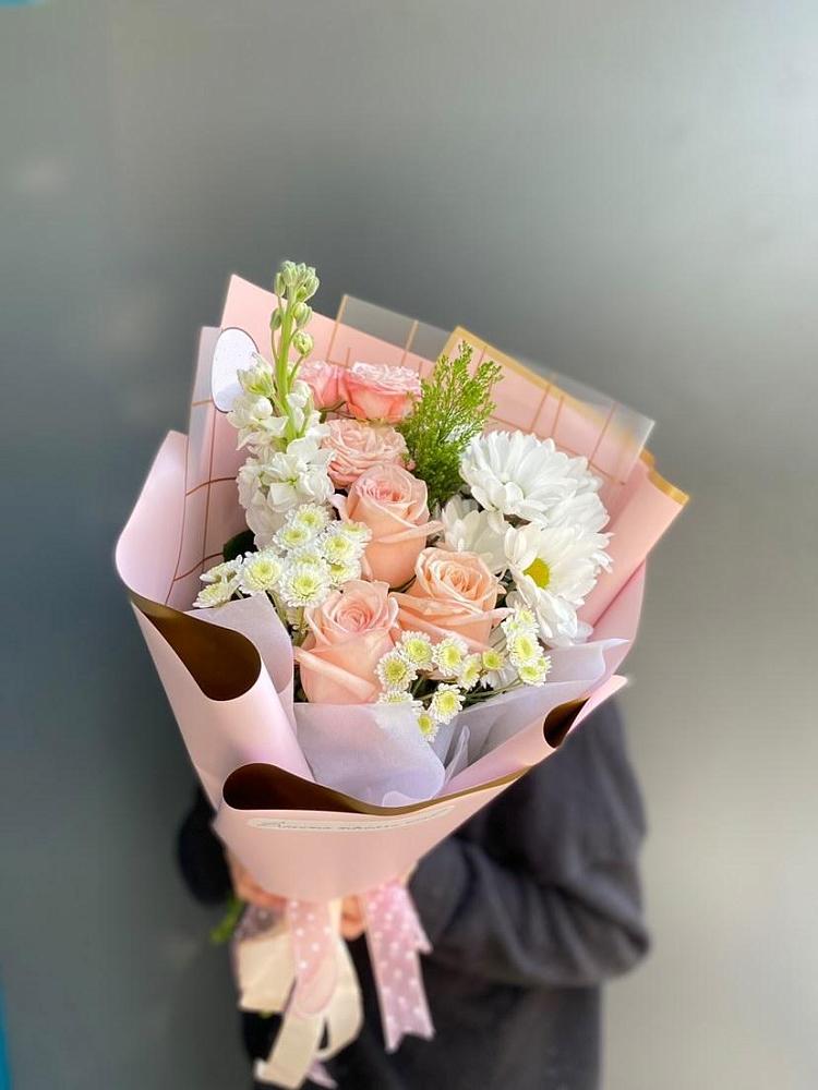 Букет цветов из: Хризантемы и Розы в Геймановской