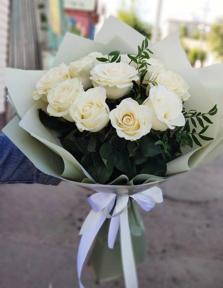 Букет Белые розы Проуд в Геймановской
