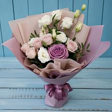 Букет цветов из:  Розы и Лизиантусы в Геймановской
