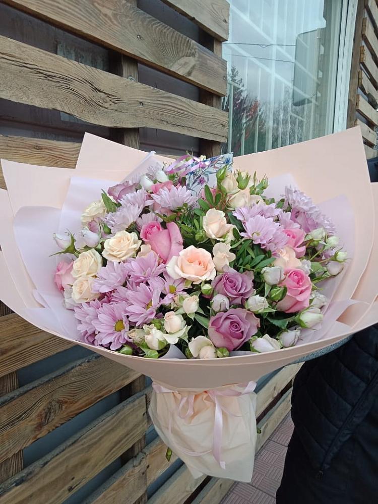 Букет цветов из: Розы и Хризантемы в Геймановской