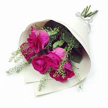 Букет цветов из:  Розы в Геймановской