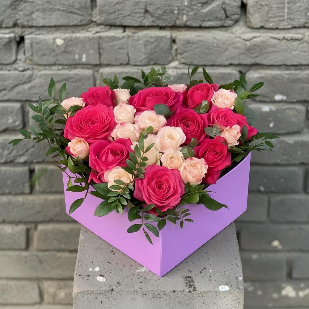 Цветочная композиция из Розы в коробке в Геймановской