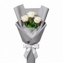 Букет 3 белые розы в Геймановской