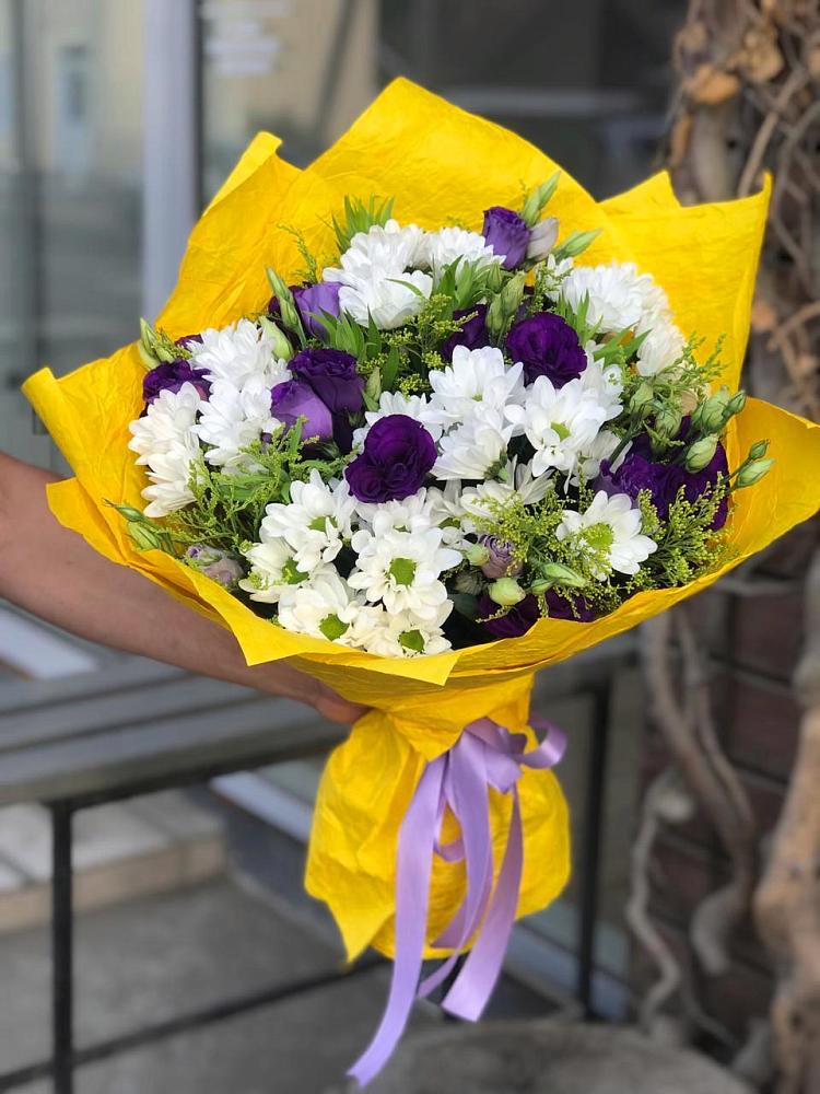 Букет цветов из: Ирисы, Хризантемы и Ромашки в Геймановской