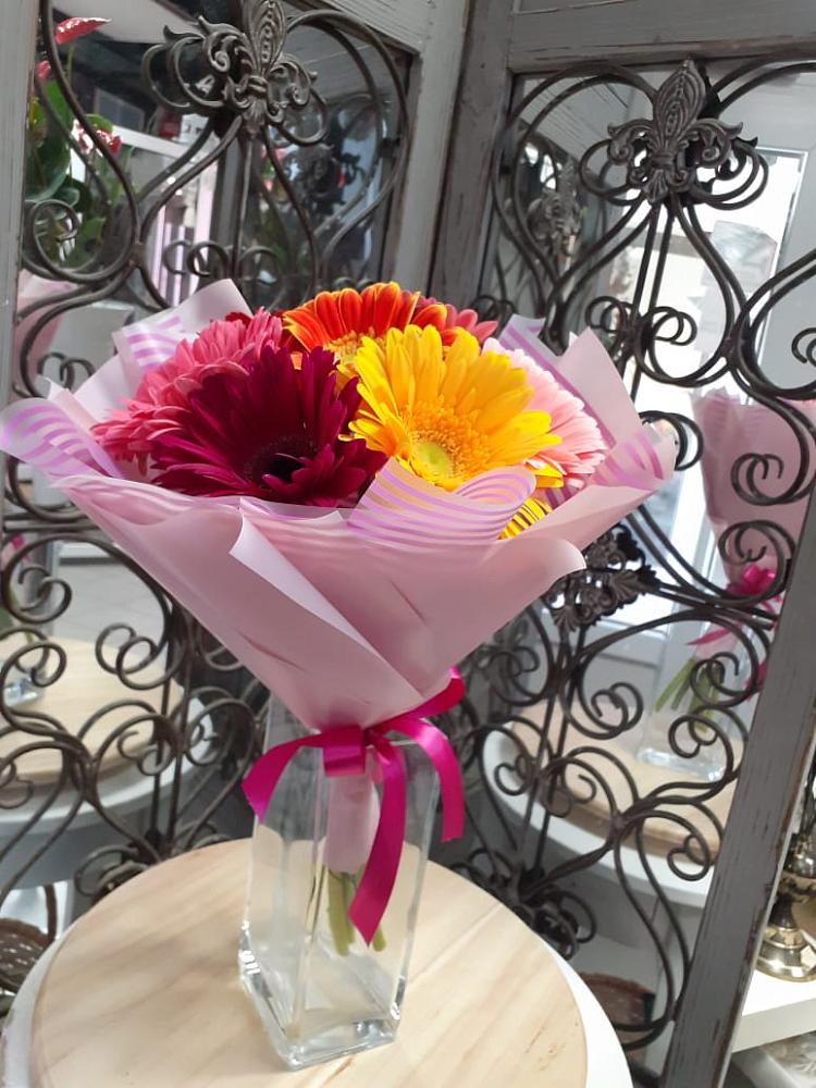 Букет цветов из: Герберы в Геймановской