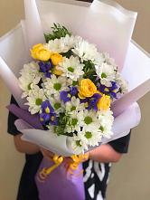 Букет цветов из:  Ирисы, Хризантемы и Розы #REPLACE_PRED# Геймановской