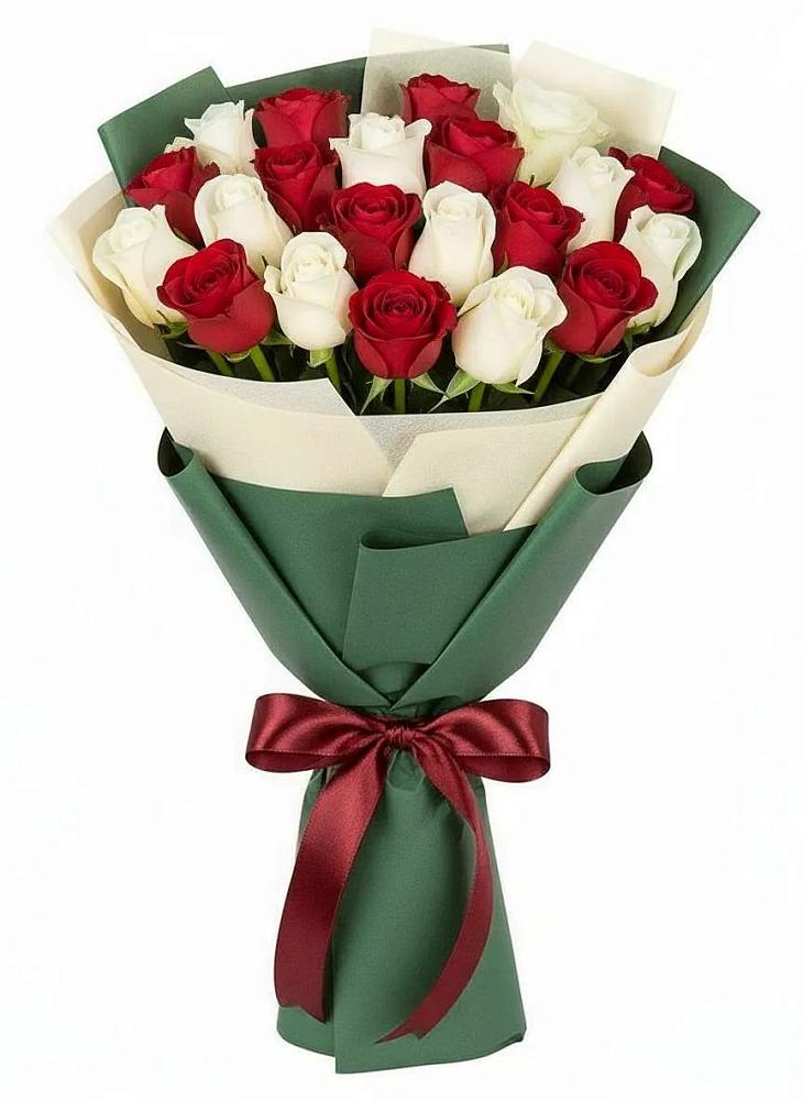 Букет Микс из красных и белых роз в Геймановской