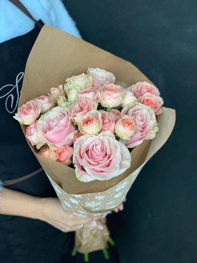 Букет цветов из: Хризантемы и Розы в Геймановской