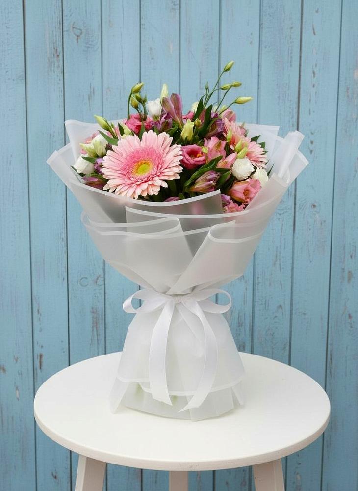 Букет цветов из: Герберы, Альстромерии и Лизиантусы в Геймановской