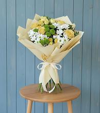 Букет цветов из:  Хризантемы и Розы в Геймановской