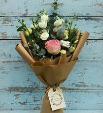 Букет цветов из:  Розы и Лизиантусы в Геймановской
